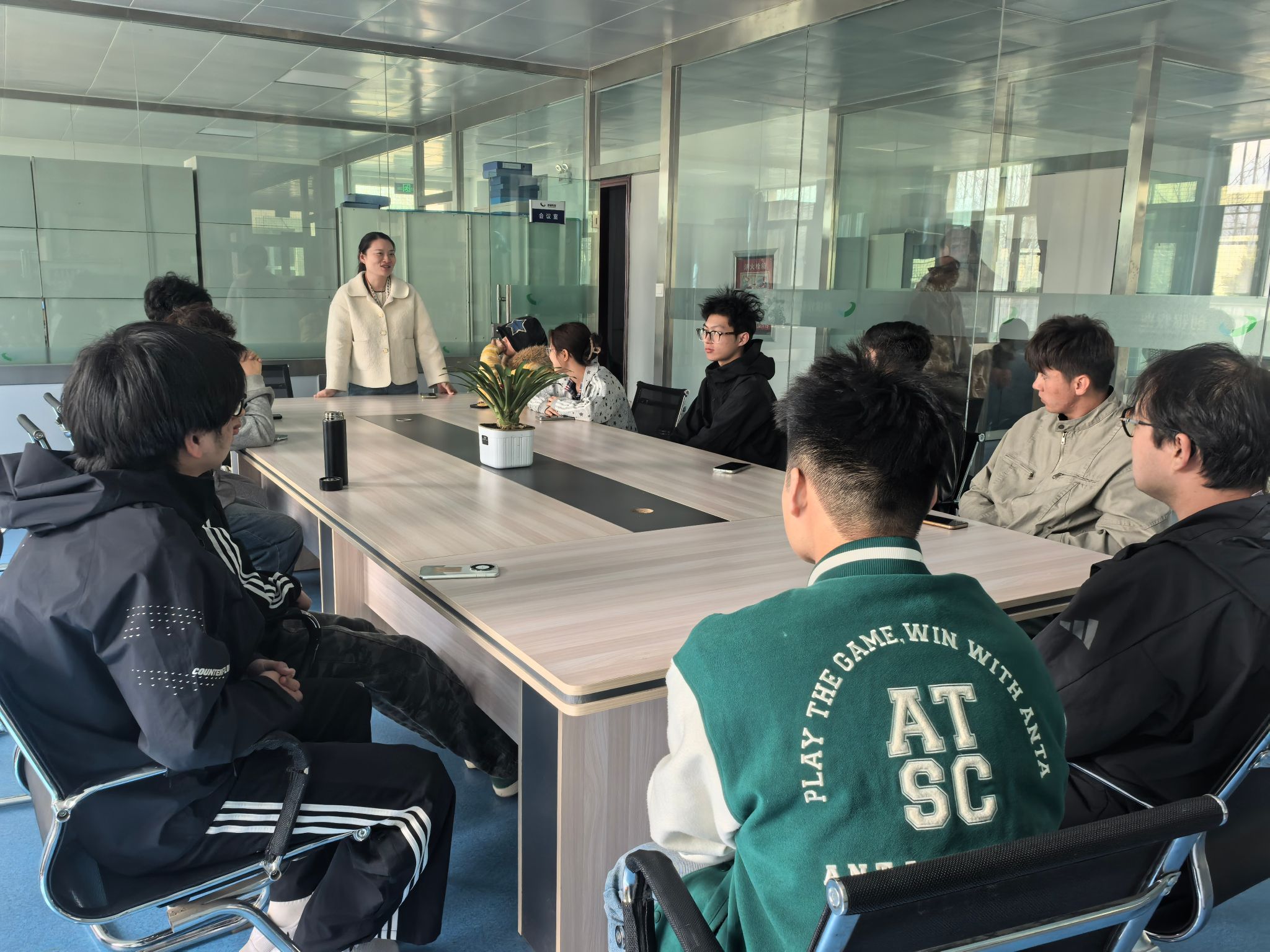 伊犁职业技术学院组织学生赴创锦开展实践教学 扎实推进自治区产教融合基地建设项目-伊犁职业技术学院